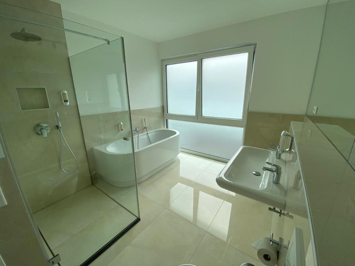 Sleep Inn Duesseldorf Suites Екстериор снимка